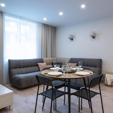 Friends And Family Vacation Apartments รีกา ภายนอก รูปภาพ